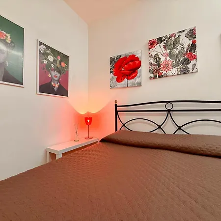 Elite Apartment *